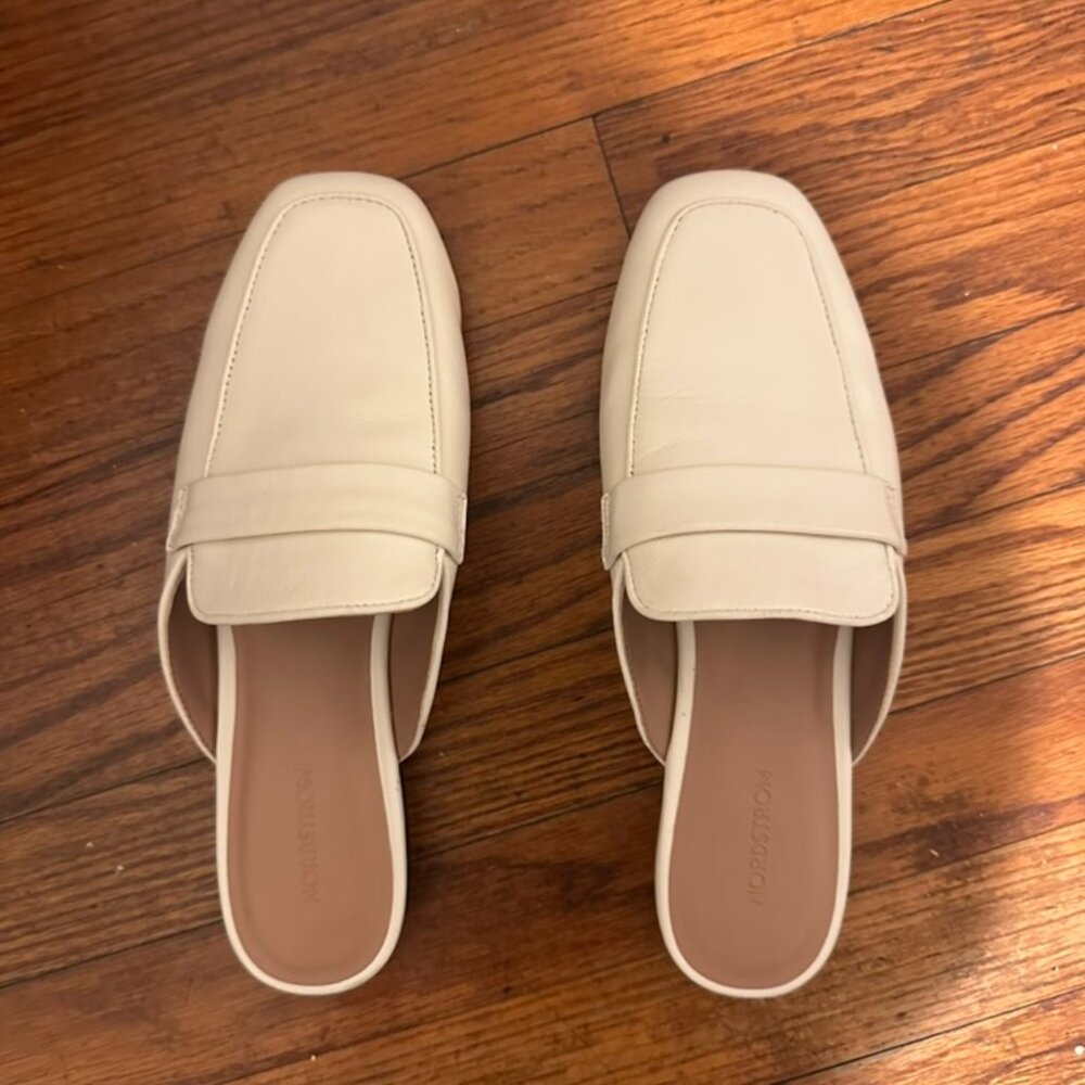 NWT White Nordstrom Acasia Loafer Mule - Women Size 5.5